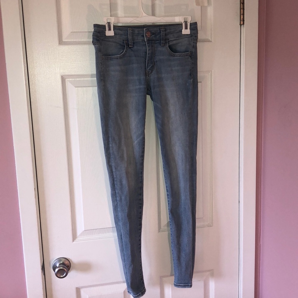 Light washed AE jeans